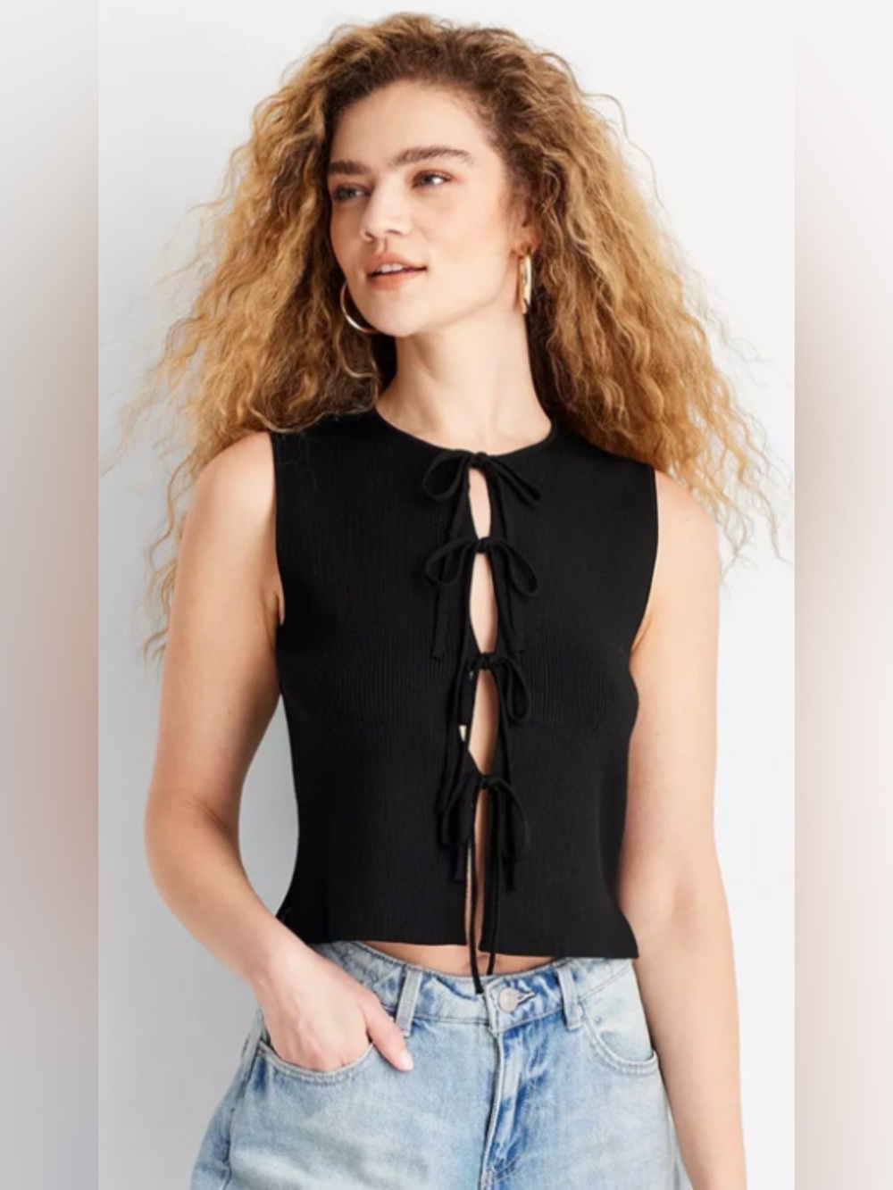 NWOT FUTURE COLLECTIVE black vest with tie front detail Sz XS ✨